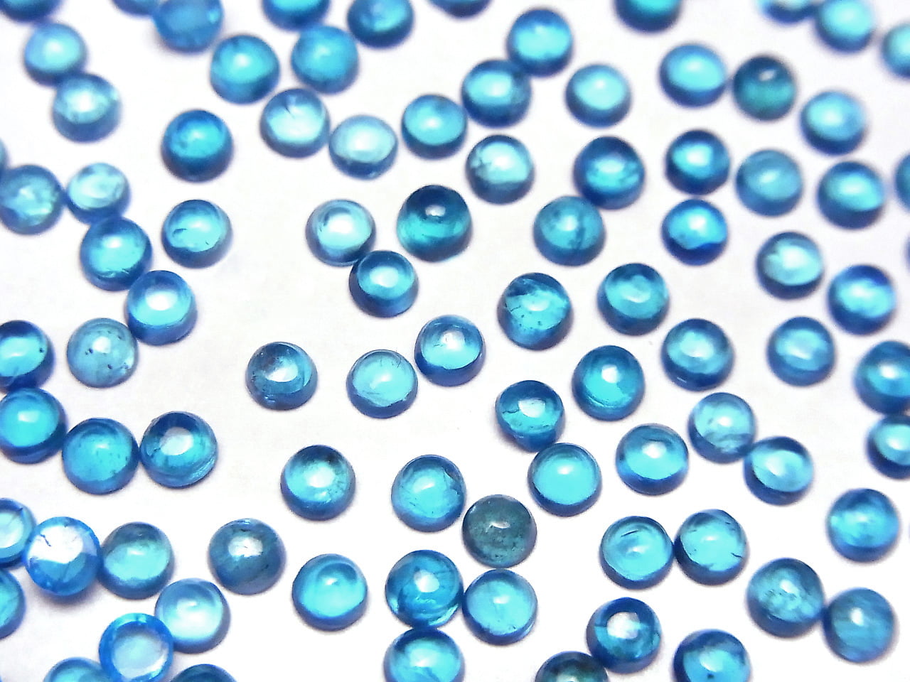 Hochwertiger Neonblauer Apatit AA++ Rund Cabochon 3x3mm 5Stück