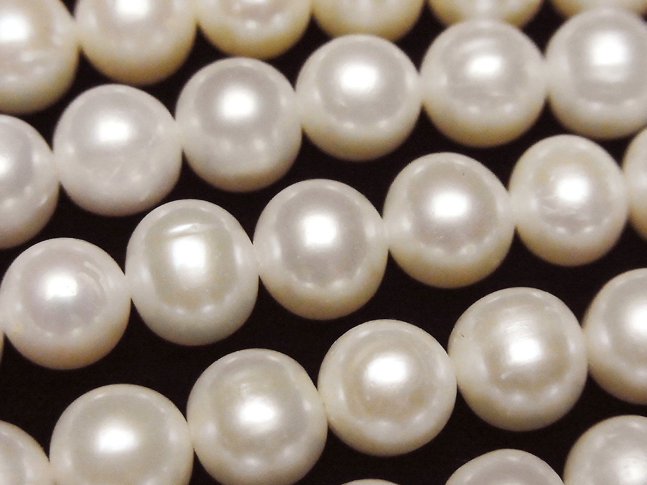 Fresh Water Pearl AAA- Semi Round-Potato 9-10mm White half or 1strand beads (aprx.15inch/38cm)