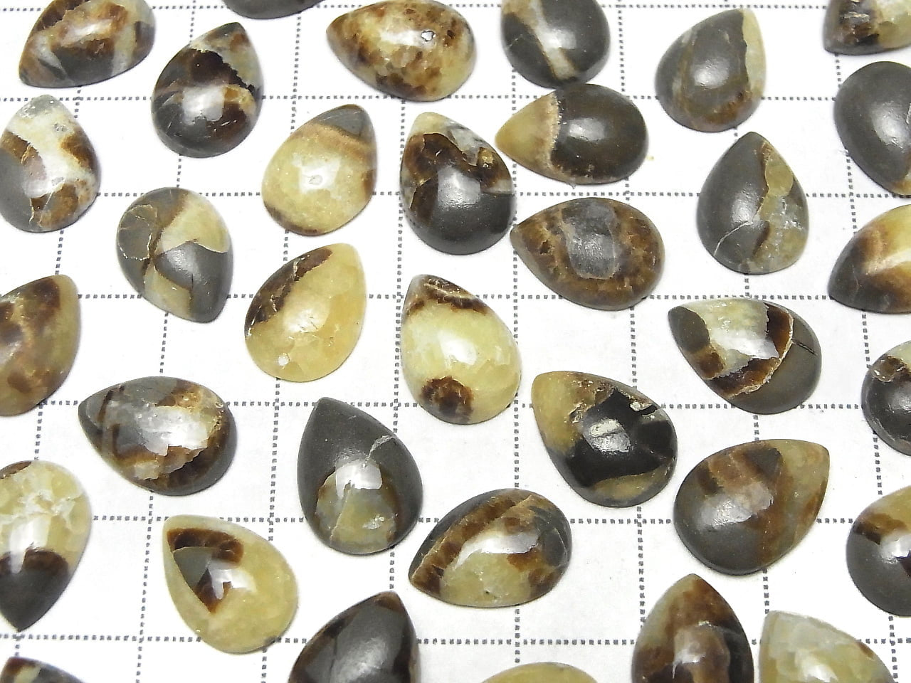 Sceptrian Pear shape Cabochon 14x10mm 3pcs
