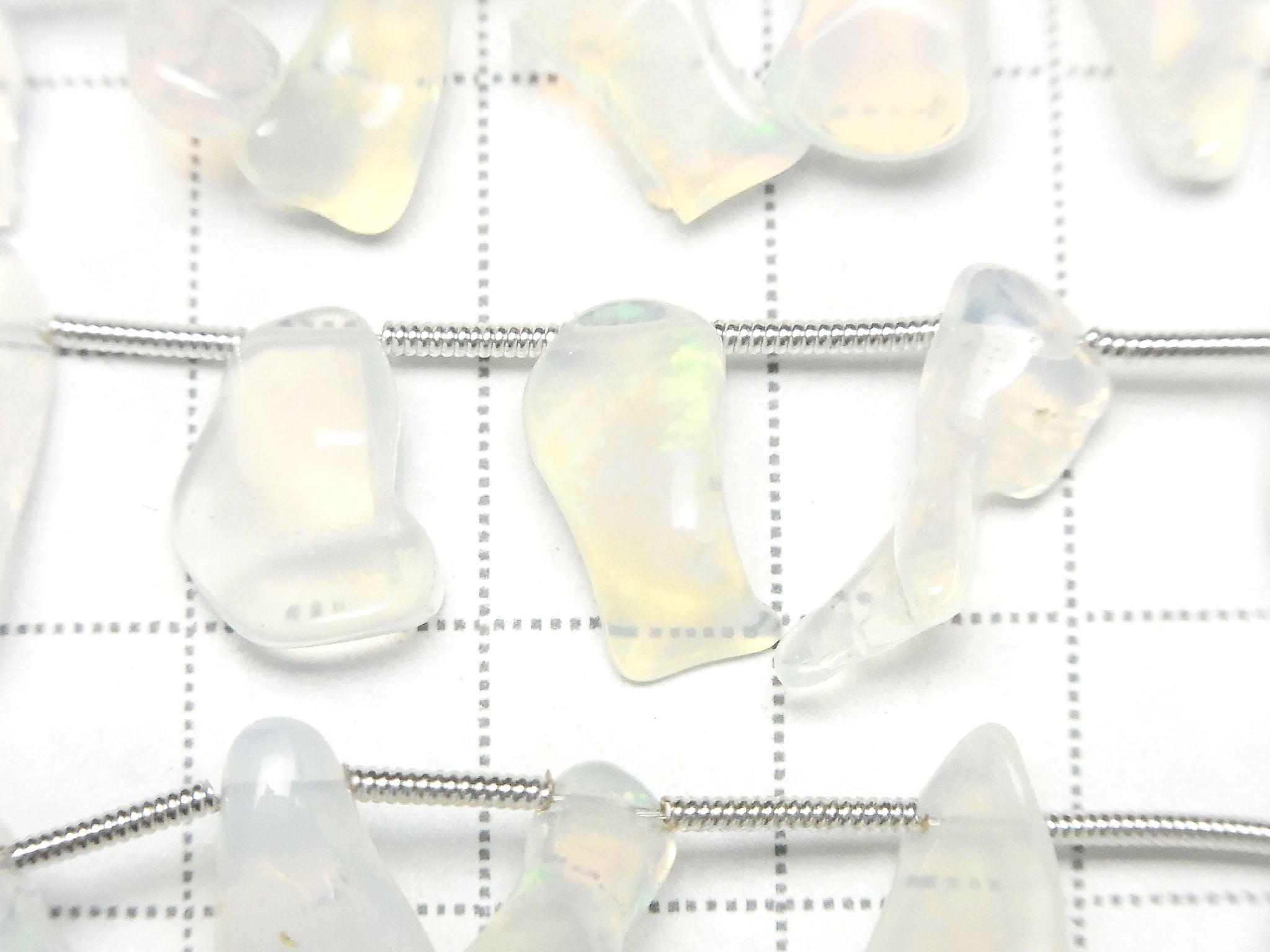 Ethiopia Opal AAA- Rough Nugget 1strand beads (aprx.7inch / 18cm)