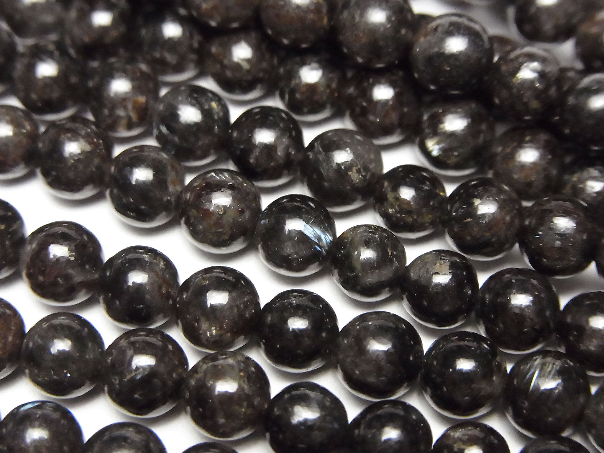 Nuumite Round 6mm 1strand beads (aprx.15inch / 37cm)