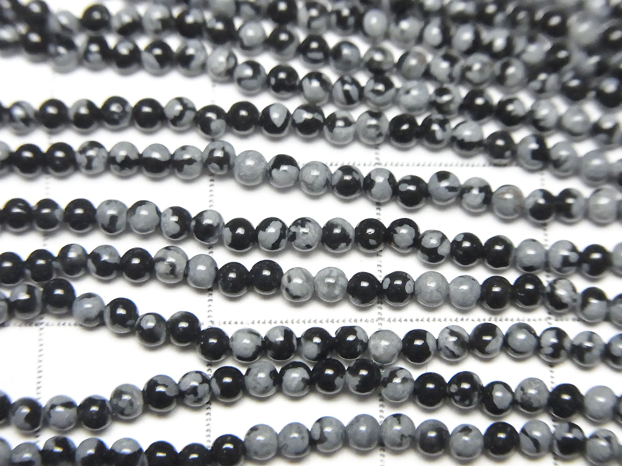 1strand $4.79! Snowflake Obsidian Round 2mm 1strand beads (aprx.15inch / 38cm)