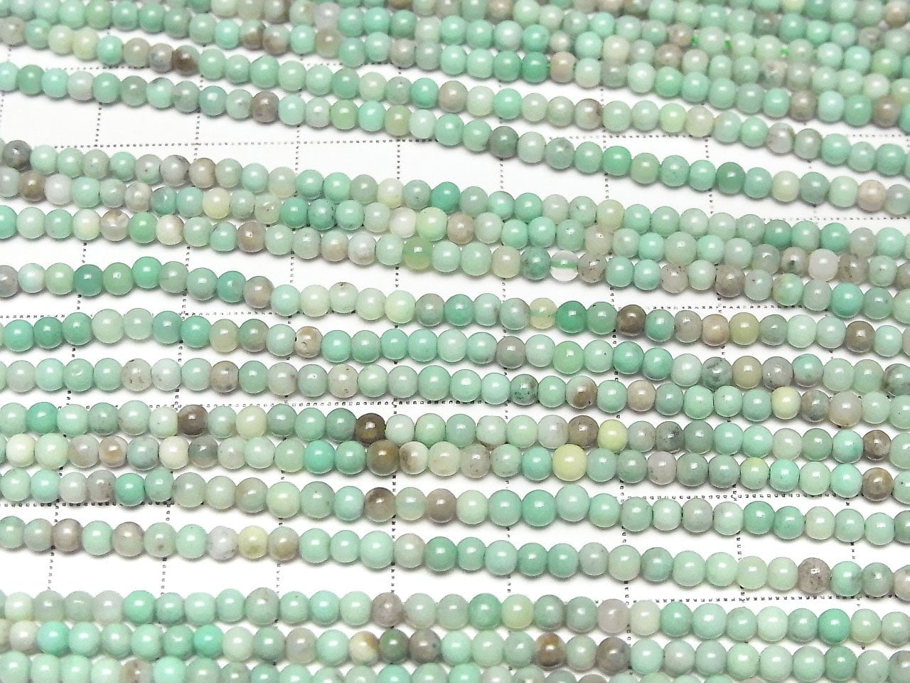 Calcédoine ronde vert naturel 3mm, 1 fil de perles (env. 38cm)