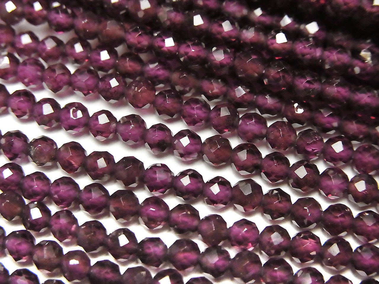 Haute qualité ! 2pcs 8,79 $ ! Grenat Rhodolite AAA Facetté Rond 3mm 1 brin de perles (env. 15 pouces/37cm)