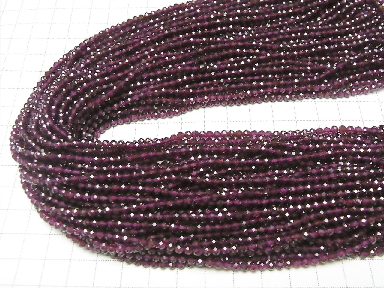 Haute qualité ! 2pcs 8,79 $ ! Grenat Rhodolite AAA Facetté Rond 3mm 1 brin de perles (env. 15 pouces/37cm)
