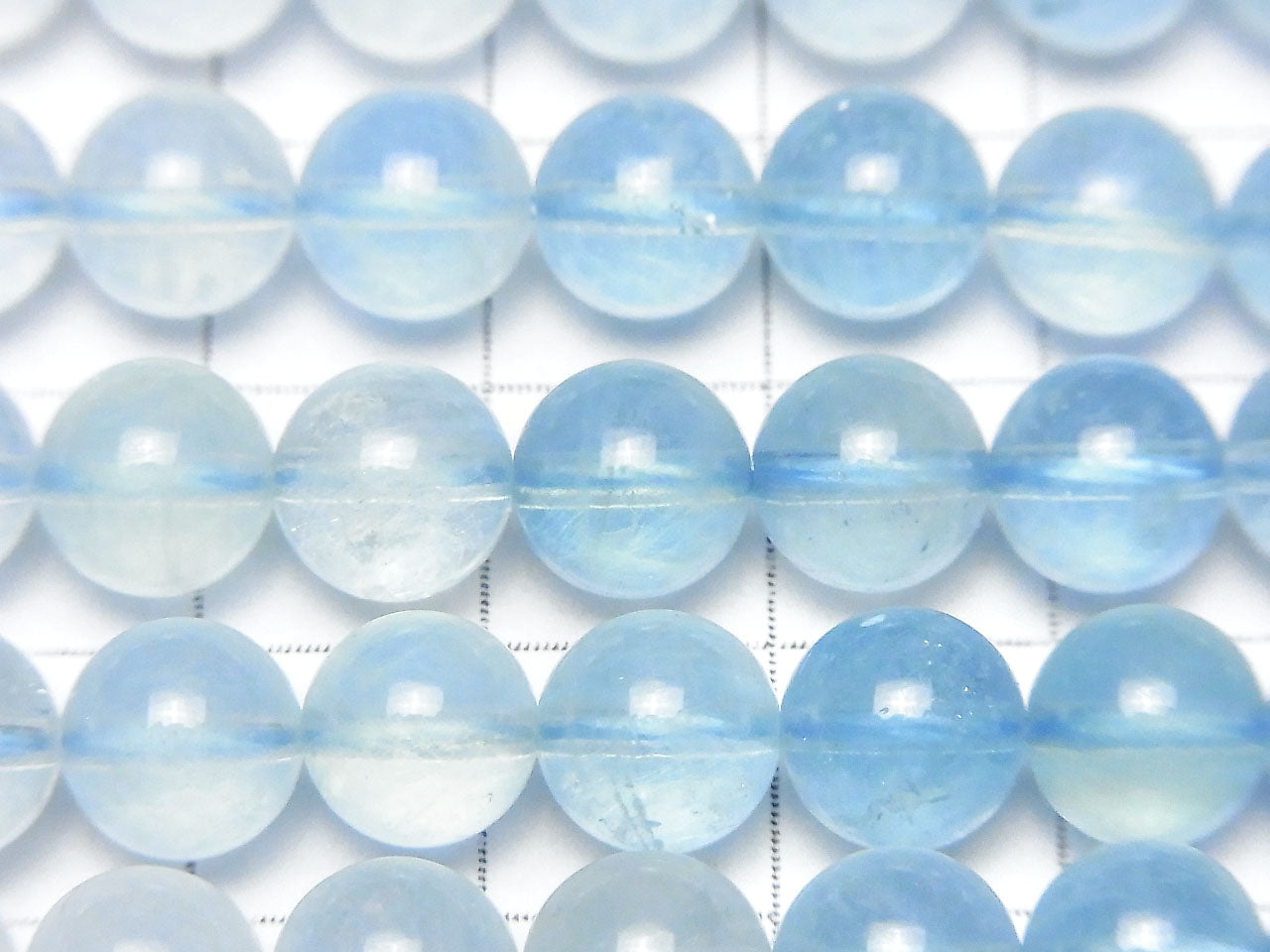 Aquamarine AAA- Round 8mm 1strand beads (approx. 15 inches/37 cm)