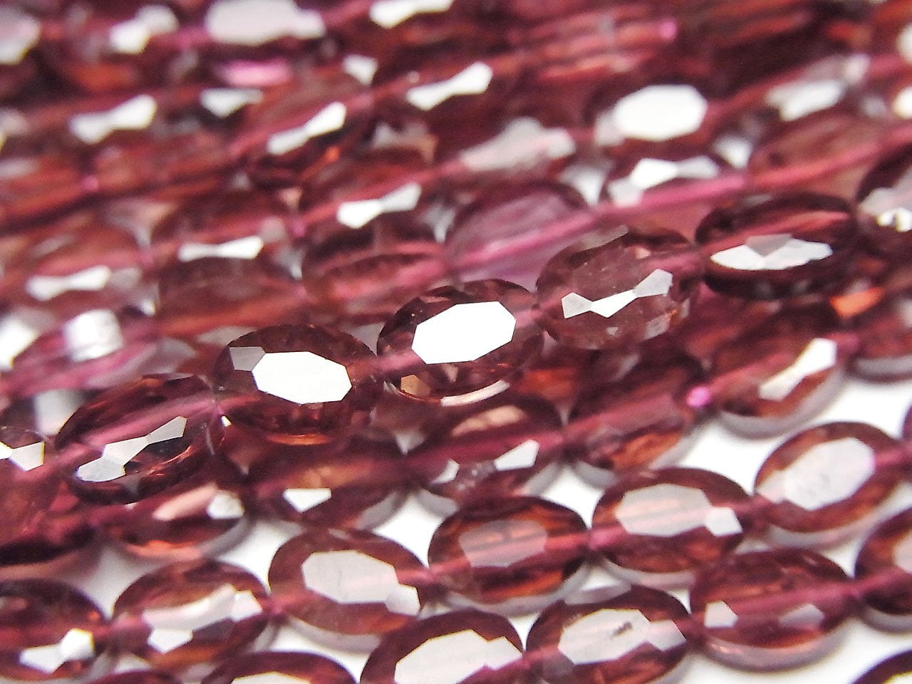 [Vidéo] Haute qualité ! Grenat du Mozambique AA++ ovale à facettes 6x4mm demi-fil ou fil de perles (env. 36cm/15pouces)