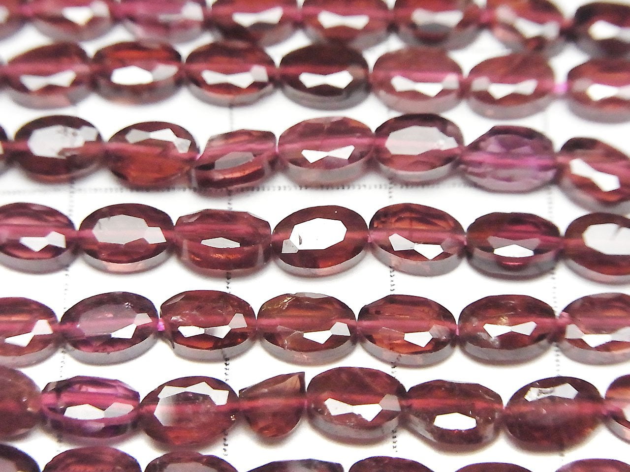 [Vidéo] Haute qualité ! Grenat du Mozambique AA++ ovale à facettes 6x4mm demi-fil ou fil de perles (env. 36cm/15pouces)