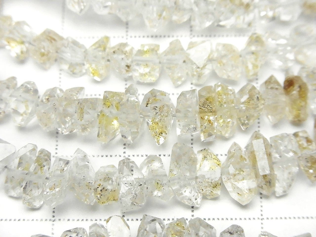 Pakistan Oil in Quartz Rough Rock [M size] half or 1strand beads (aprx.6inch/15cm)