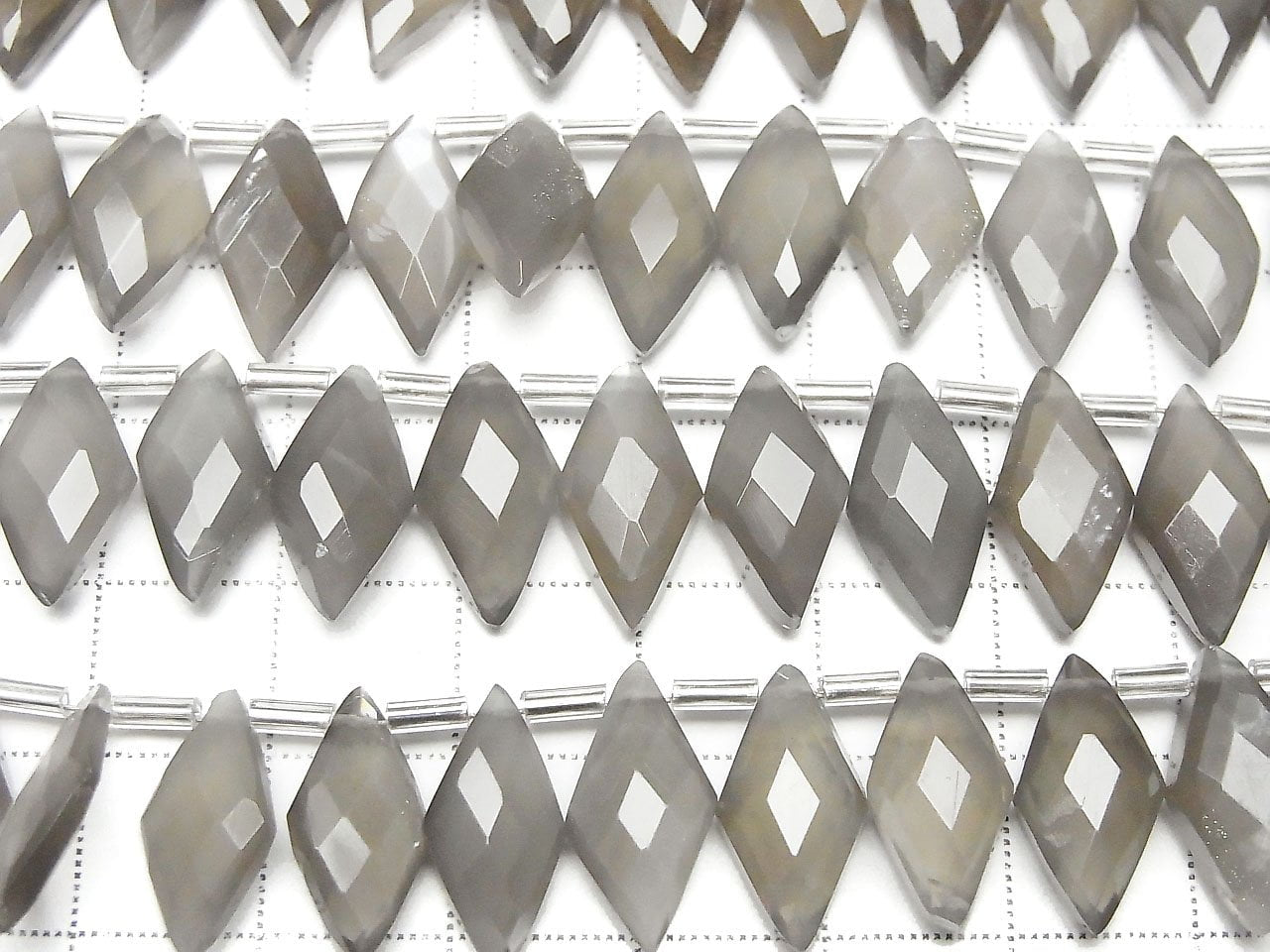 Gray Moonstone AA++ Diamond Shape 1strand beads (12pcs)