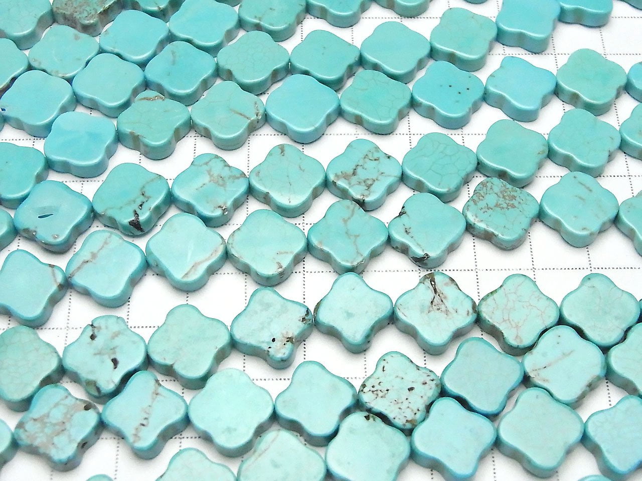 Magnesite Turquoise Flower motif 14 x 14 x 4 mm 1strand beads (aprx.15 inch / 36 cm)