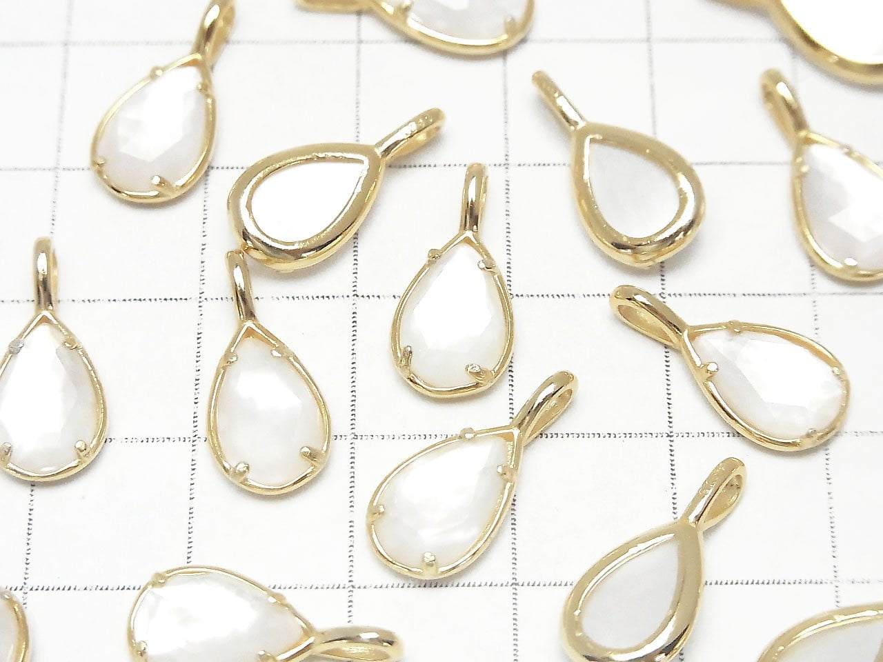 White Shell x Crystal Quartz AAA Bezel Setting Faceted Pear Shape 12x8mm 18KGP 1pc