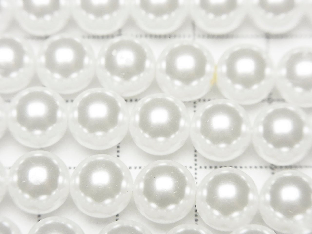 Glass Pearl Round 8mm [White] 1strand beads (approx. 15 inches/37 cm)