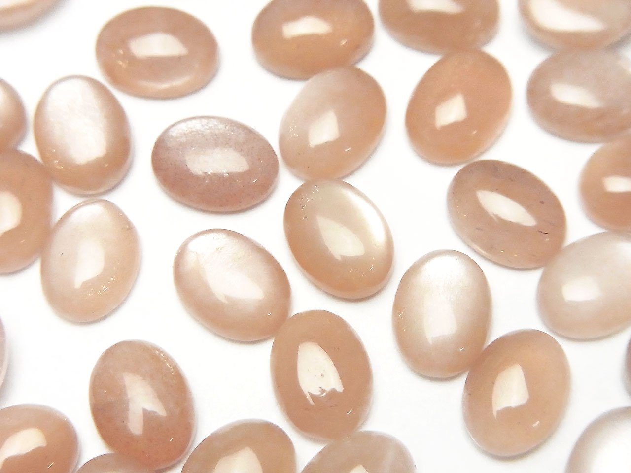 Pfirsich-Moonstone AAA- Ovale Cabochon 8x6mm 10Stk