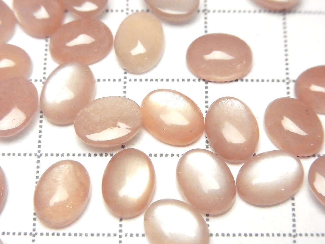 Pfirsich-Moonstone AAA- Ovale Cabochon 8x6mm 10Stk