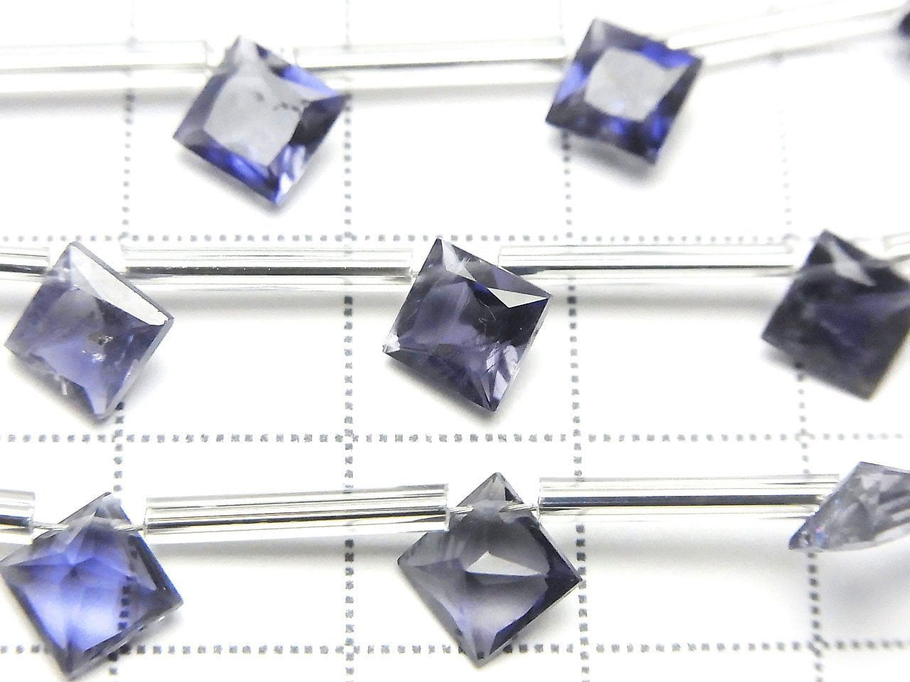 Hochwertiger Iolith AAA Diamant Prinzessschnitt 8 x 8 mm 1 Strang (8 Stk)