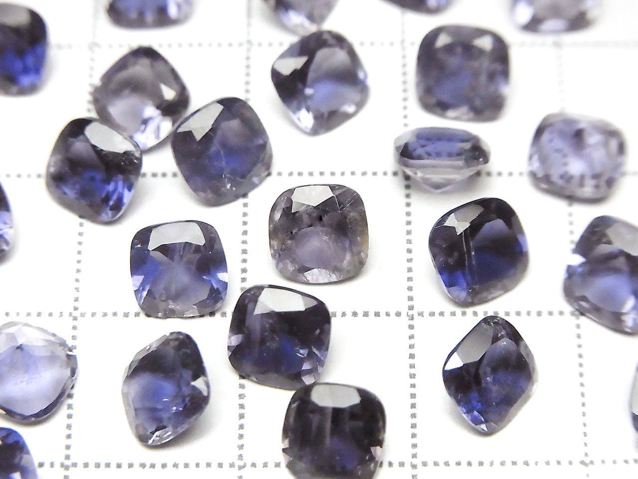 Iolite de haute qualité AAA Pierre lâche facettée carrée 6x6mm 3pcs