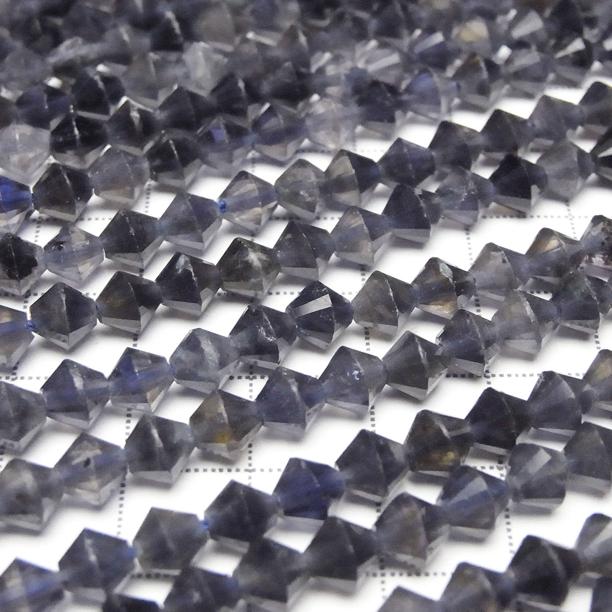 高品質！堇青石 AA+ 算盤刻面 6x6x5mm 半串或 1 串珠子 (約 15 英寸/37 公分)