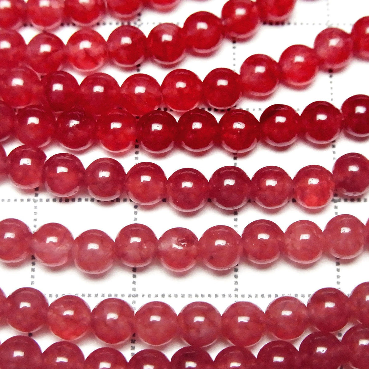 Red Jade Round 4mm 1strand beads (approx. 15 inches/36 cm)