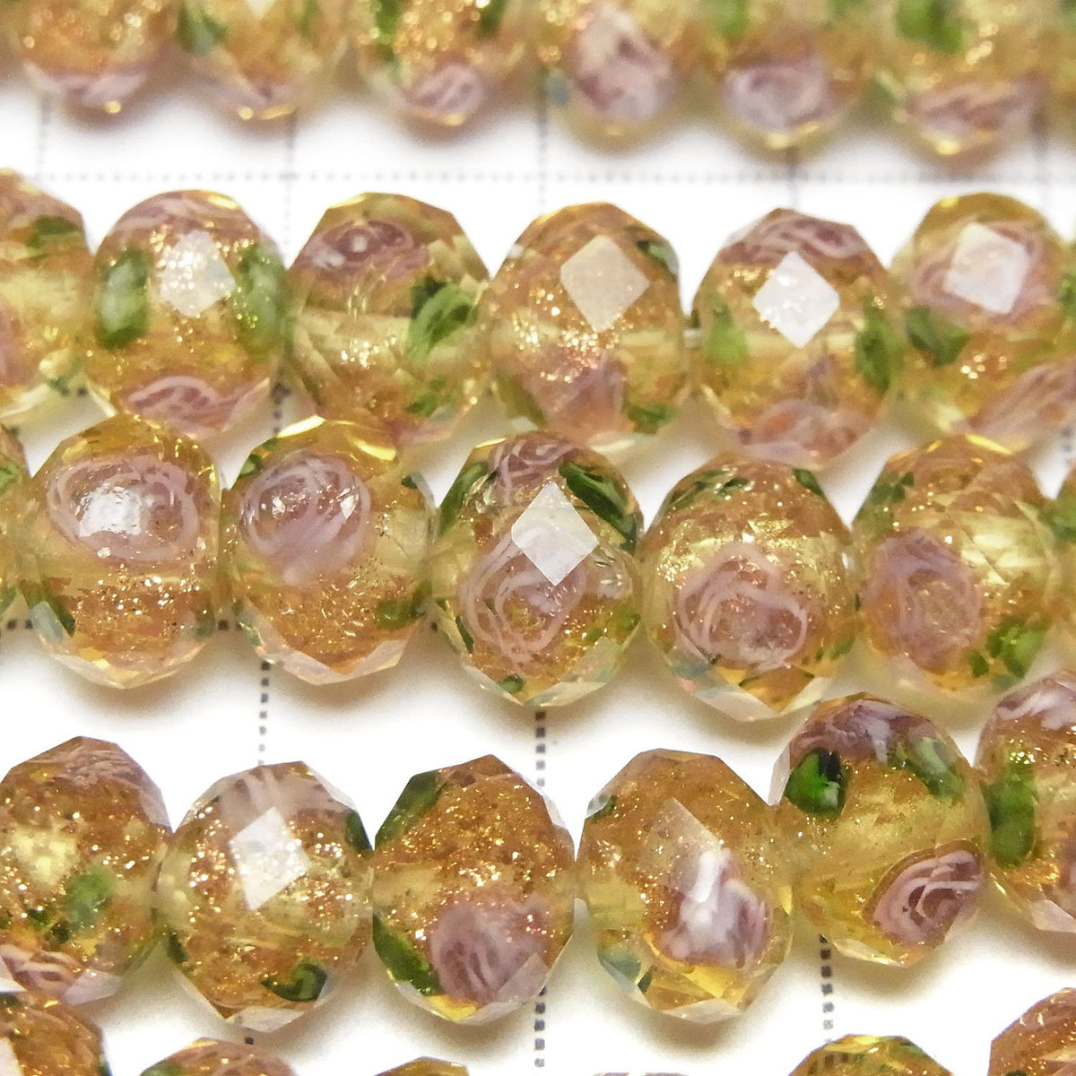 琉璃珠刻面鈕扣扁珠 10x10x7mm 玫瑰花紋 [黃色] 半串或一串 (約13英吋/33公分)