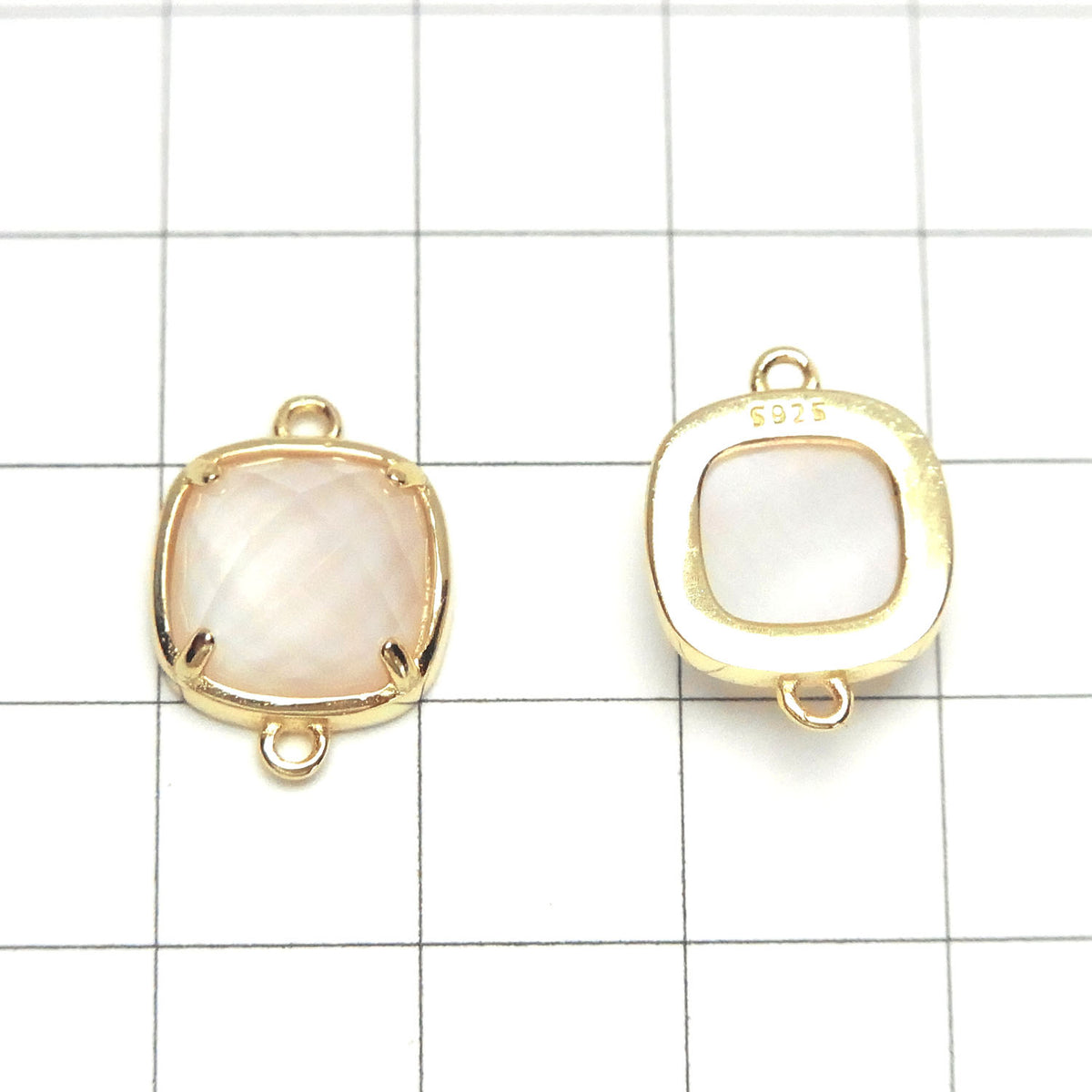 粉紅貝殼 x 水晶石英 AAA 包鑲刻面方形 12x12mm [雙面] 18KGP 1顆