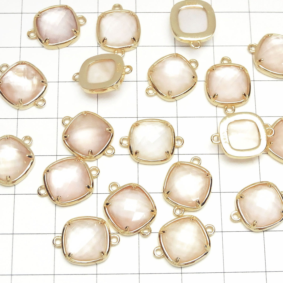 粉紅貝殼 x 水晶石英 AAA 包鑲刻面方形 12x12mm [雙面] 18KGP 1顆