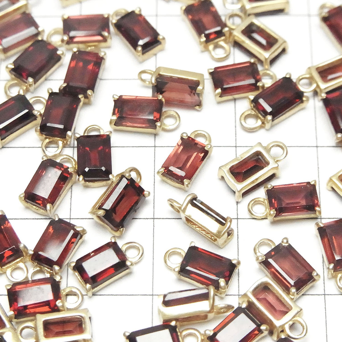 高品質莫三比克石榴石 AAA 刻面長方形包鑲 6x4mm 18KGP 2顆