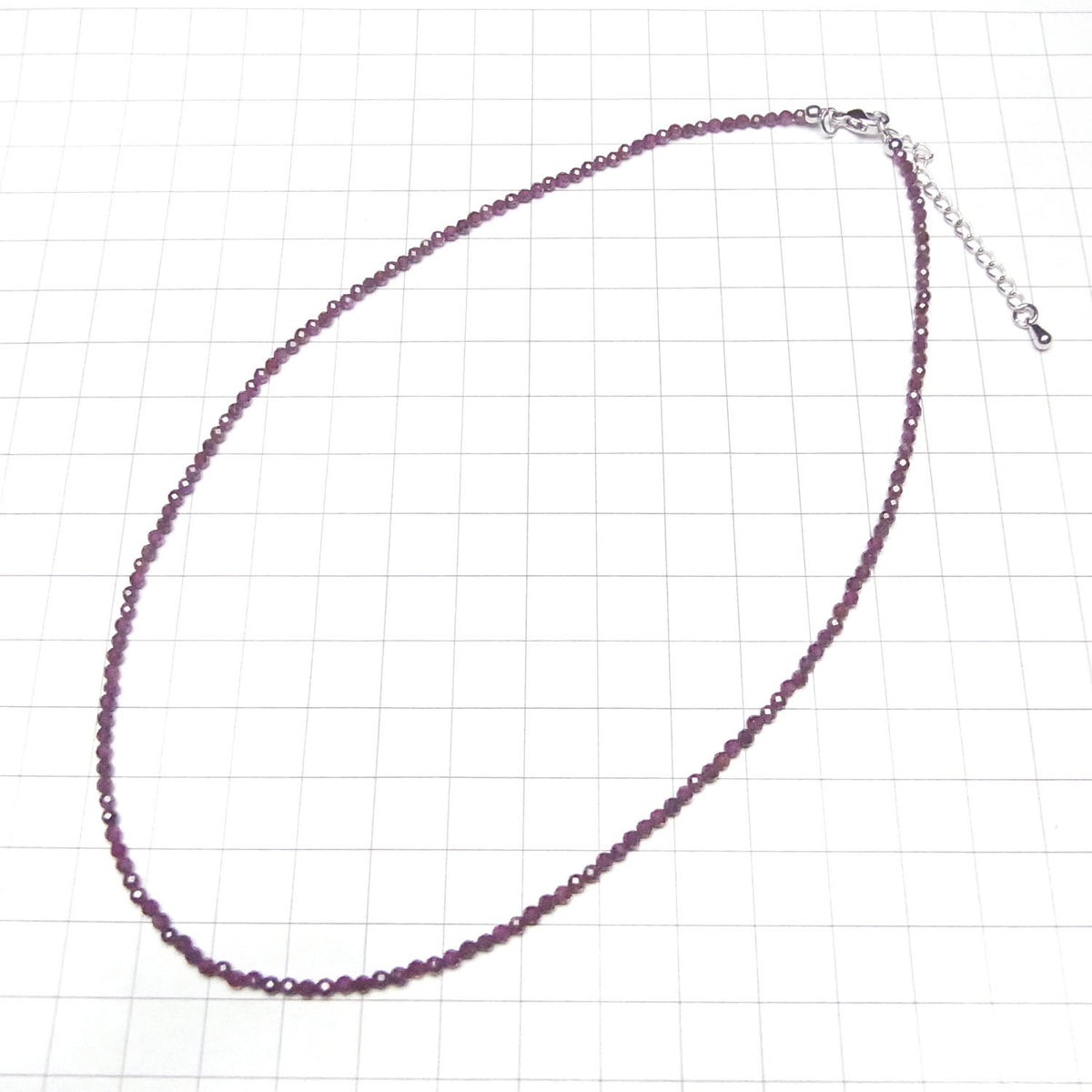 De haute qualité ! Collier en grenat indien rond à facettes AAA de 2 mm