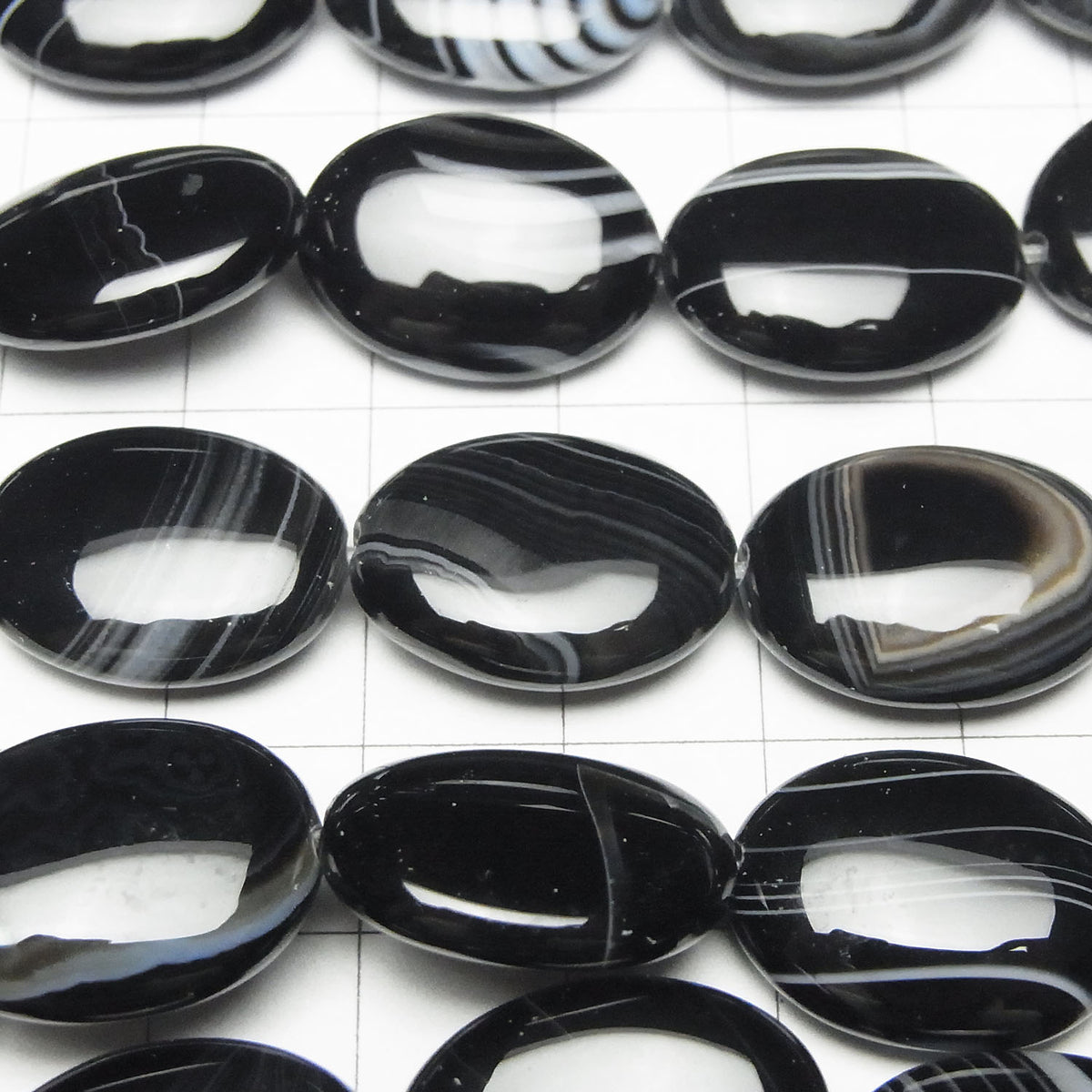 Onyx Rayé Ovale 20x15mm, demi-fil ou un fil (environ 35cm/14pouces)