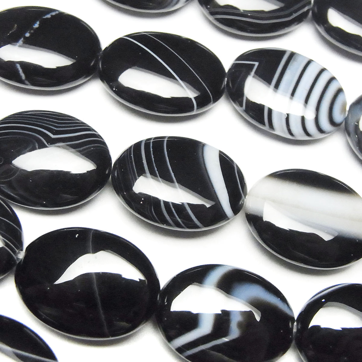 Onyx Rayé Ovale 20x15mm, demi-fil ou un fil (environ 35cm/14pouces)