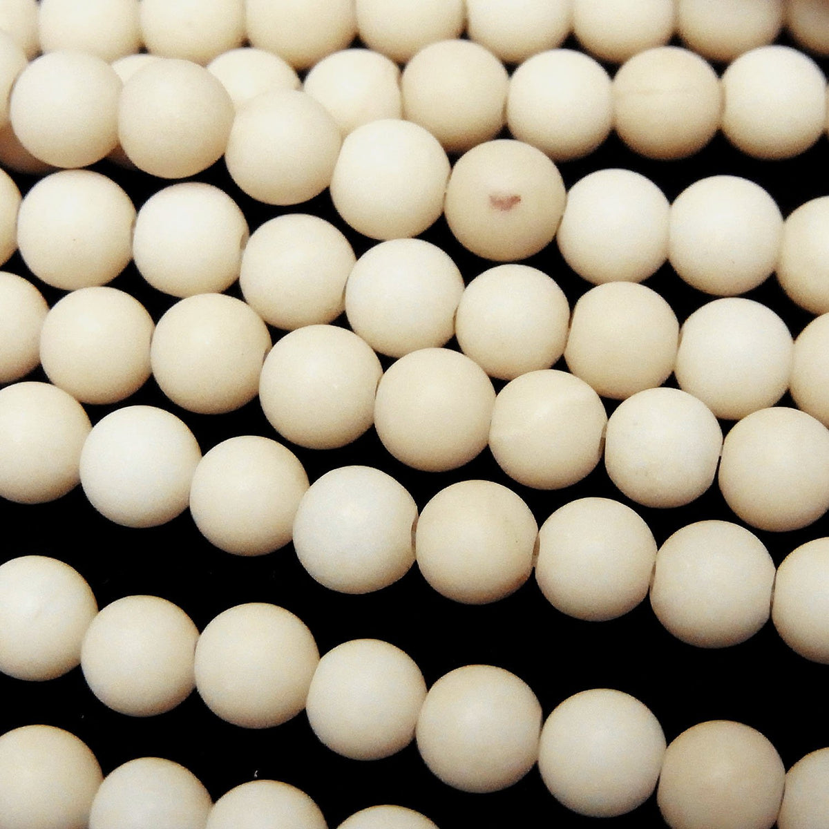 Riverstone Frosted (Matte) Round 4mm 1strand beads (approx. 13 inches/32 cm)