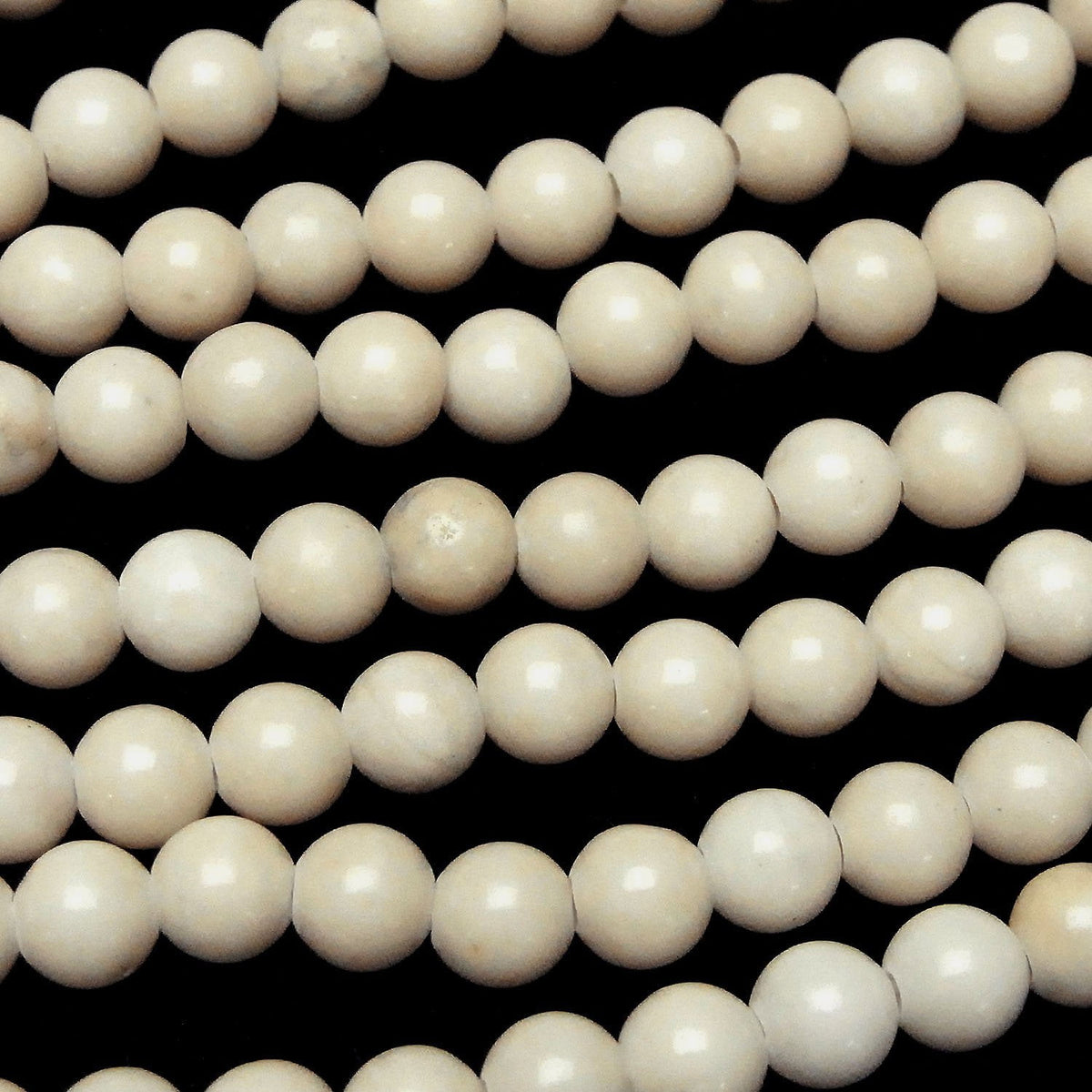 Riverstone Round 8mm [2mm hole] 1strand beads (aprx.15inch / 37cm)