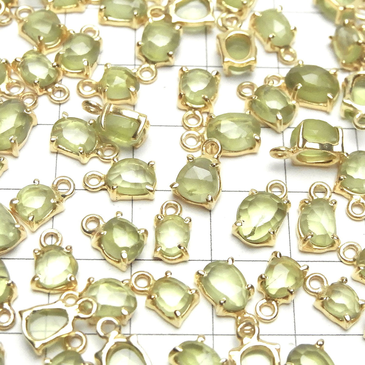 High Quality Peridot AAA- Bezel Setting Freeform Rose Cut 18KGP 3pcs