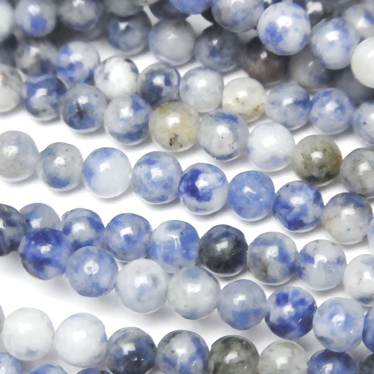 1strand $3.79! Brazil Sodalite AA Round 4mm 1strand beads (aprx.15inch / 37cm)