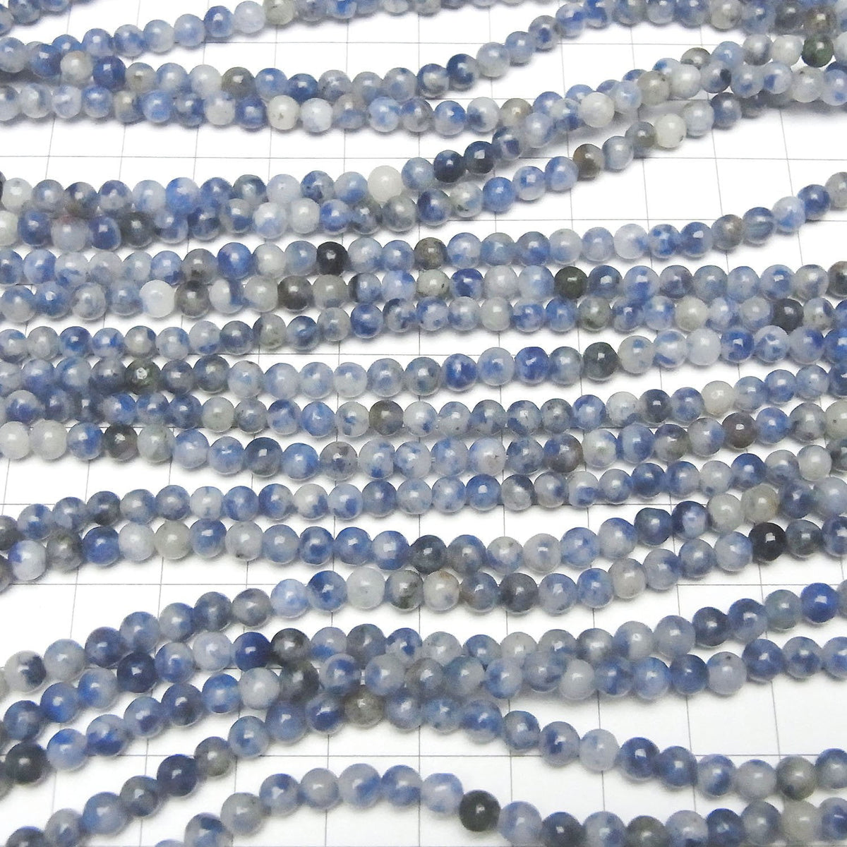 1strand $3.79! Brazil Sodalite AA Round 4mm 1strand beads (aprx.15inch / 37cm)