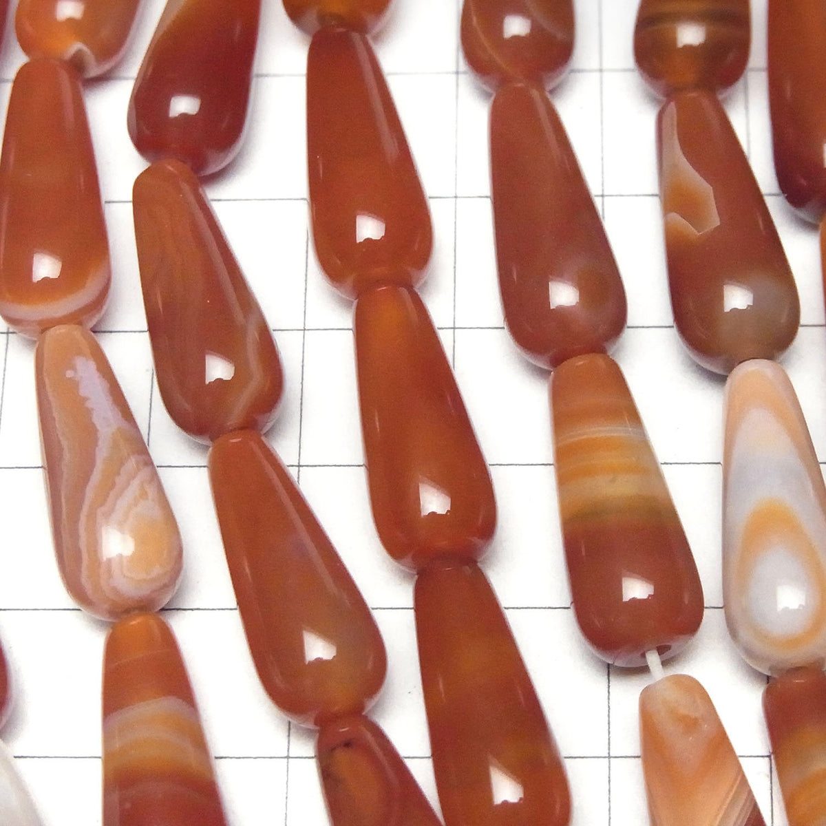 Cornaline, Sardoine Trou vertical Goutte (Lisse) 20x8x8mm 1 fil de perles (env. 15 pouces/36 cm)