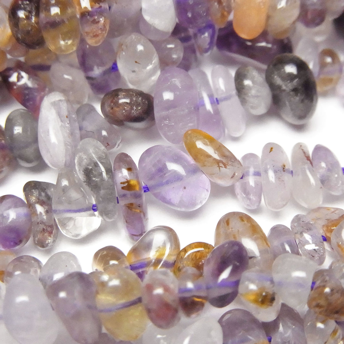1 fil 5,79 $ ! Cacoxénite dans Améthyste AA++ Pépites (petite pépite) 1 fil de perles (environ 15 pouces/37 cm)
