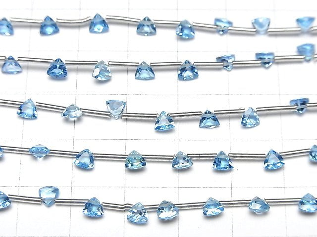 [Video] High Quality Swiss Blue Topaz AAA- Triangle Faceted 4x4mm 1strand (18pcs)