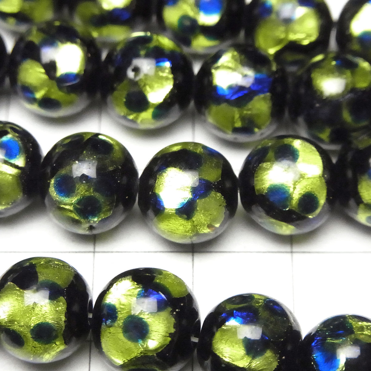 Perles Lampwork Rondes 10mm [Vert clair x Bleu] 1/4 ou 1 fil de perles (env. 36cm)