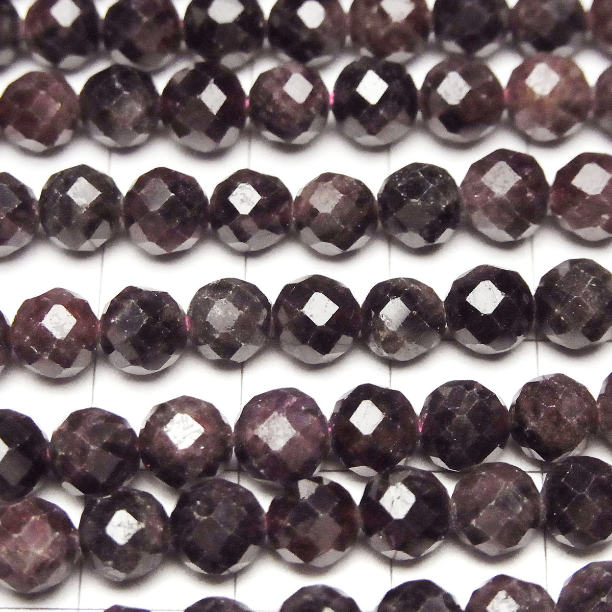 Hochwertig! Mosambikgranat AA 64 Facettierte Rund 6.5mm 1 Strang Perlen (ca. 15 Zoll/36 cm)