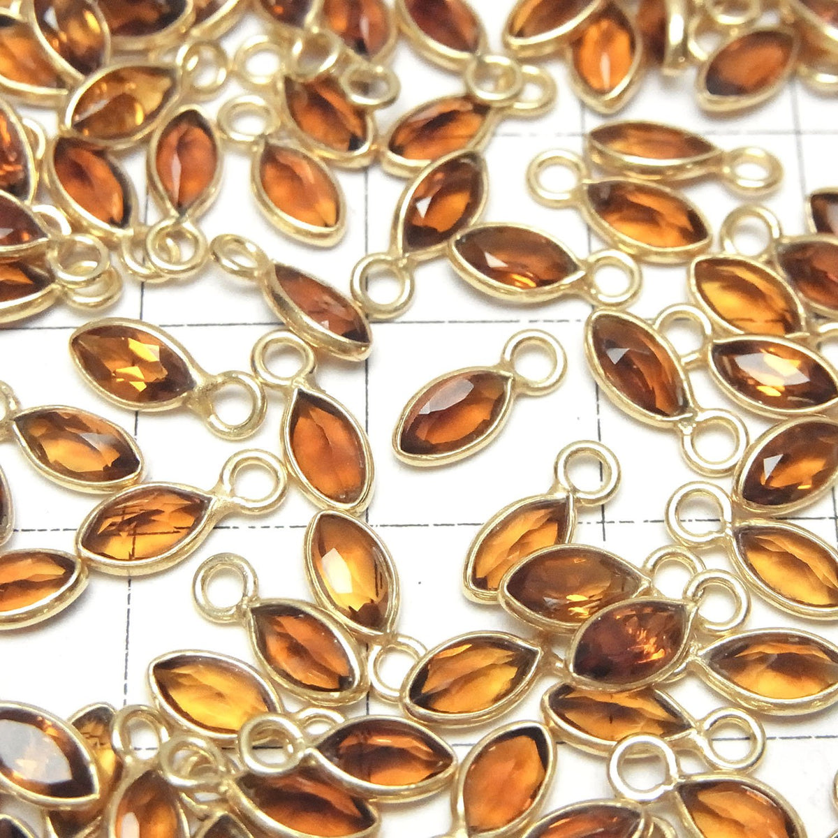 Citrine de Madère de haute qualité AAA - Sertissage clos Marquise facettée 7x4mm 18KGP 3pces