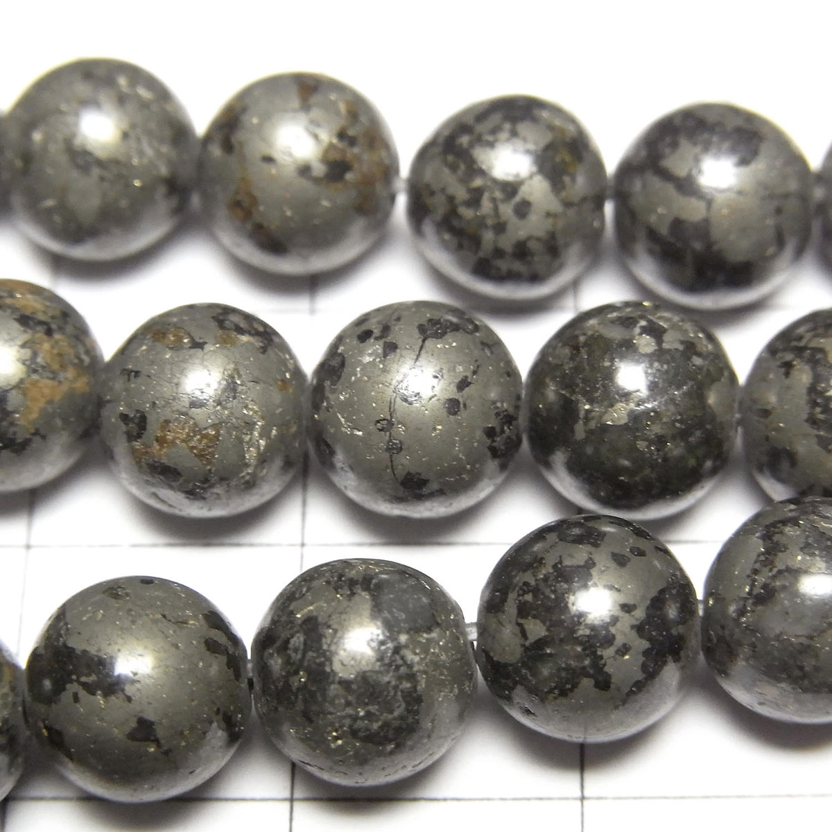 矩陣黃鐵礦圓珠 8mm 1串 (約 15 英寸/37 公分)