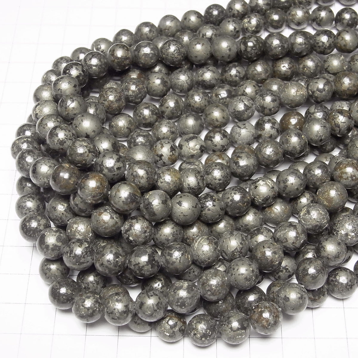 Pyrite Matrice Ronde 10 mm demi ou 1 fil de perles (environ 14 pouces/35 cm)