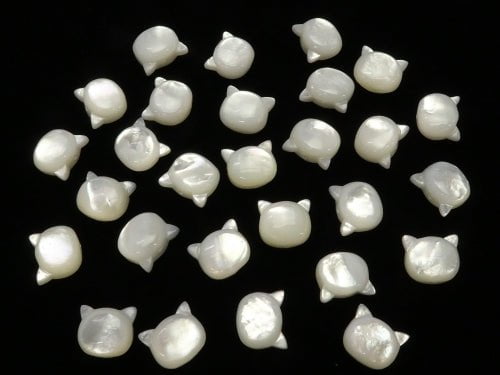 White Shell (Silver-lip Oyster) AAA Cat Motif 10x9mm [Drilled Hole] 1pc