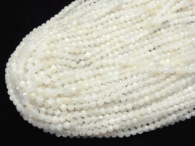 [Video] High Quality! White Moonstone AAA 32Faceted Round 4mm 1strand beads (aprx.15inch/37cm)