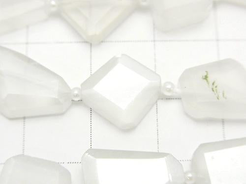 White Moon Stone AAA - Flat Faceted Nugget half or 1strand (aprx. 14 inch / 34 cm)
