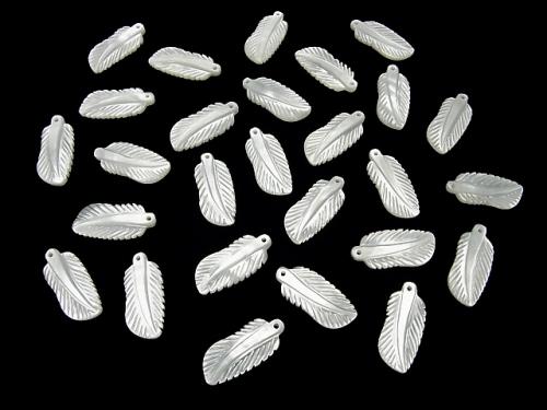 High Quality White Shell (Silver-lip Oyster) AAA Feather Carving 20x9mm 2pcs $2.79!
