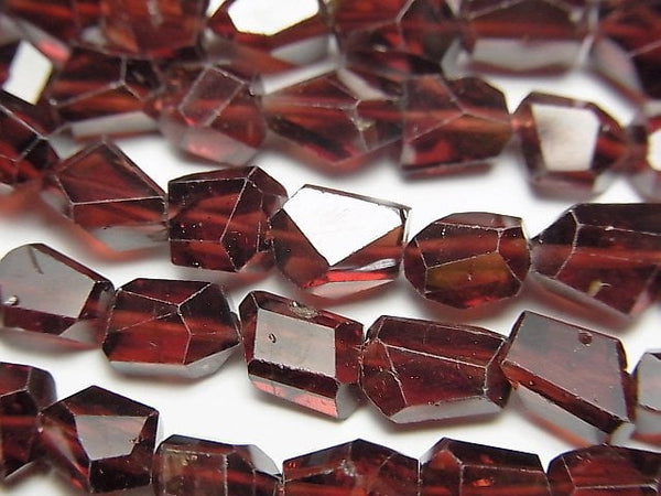 [Video]High Quality Mozambique Garnet AAA Faceted Nugget half or 1strand beads (aprx.13inch/33cm)