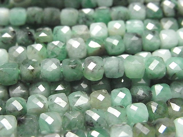 [Video] High Quality! Brazil Emerald AA Cube Shape 4x4x4mm half or 1strand beads (aprx.15inch / 37cm)