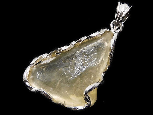 [Video] [One of a kind] Libyan Desert Glass Rough Rock Nugget Pendant Silver925 NO.433